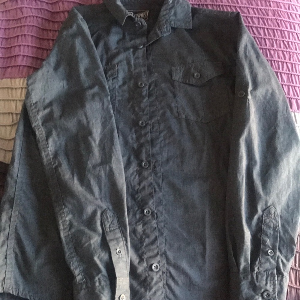 BOYS BUTTON UP SHIRT